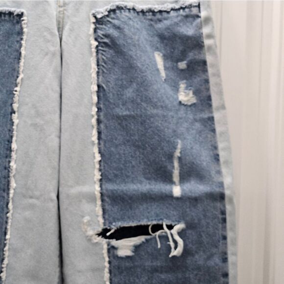 🔥Forever 21 Color Block, Destroyed, jeans. NWT-Size 26 - Picture 3 of 10